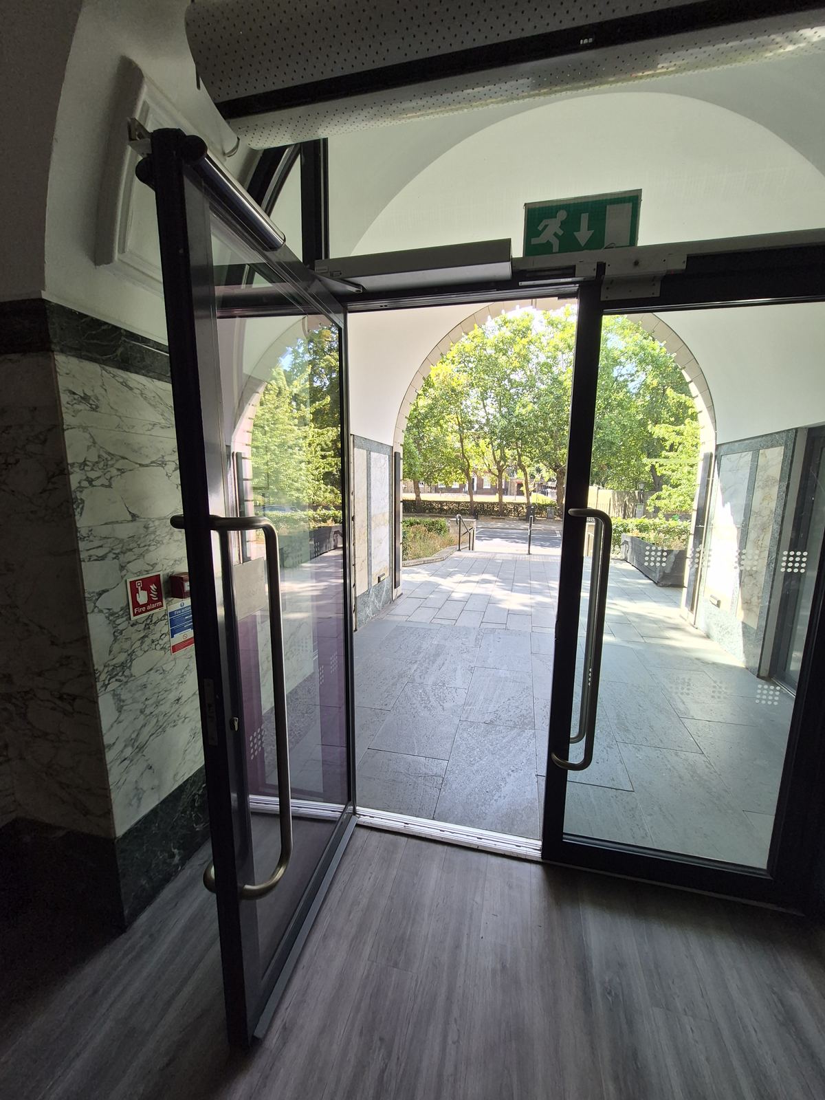 Automatic swing entrance doors – automatic door repairs